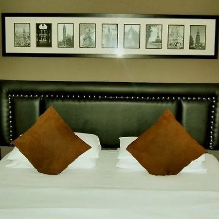 Otel Paramount