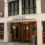 Paramount Szálloda 3*